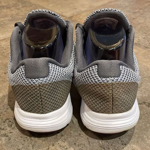 Nike Revolution 3 Grey Pink Sneaker Shoes Womens Size 9 EU 40.5 819303-009 - Picture 9 of 12